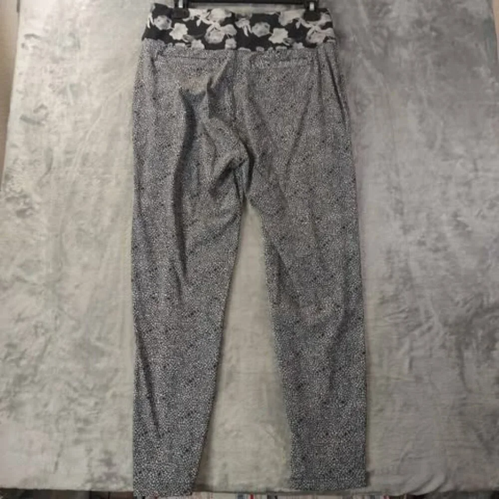 Lululemon‎ Womens 4 Navy White Floral Stretchy Straight Dress Pants Casual